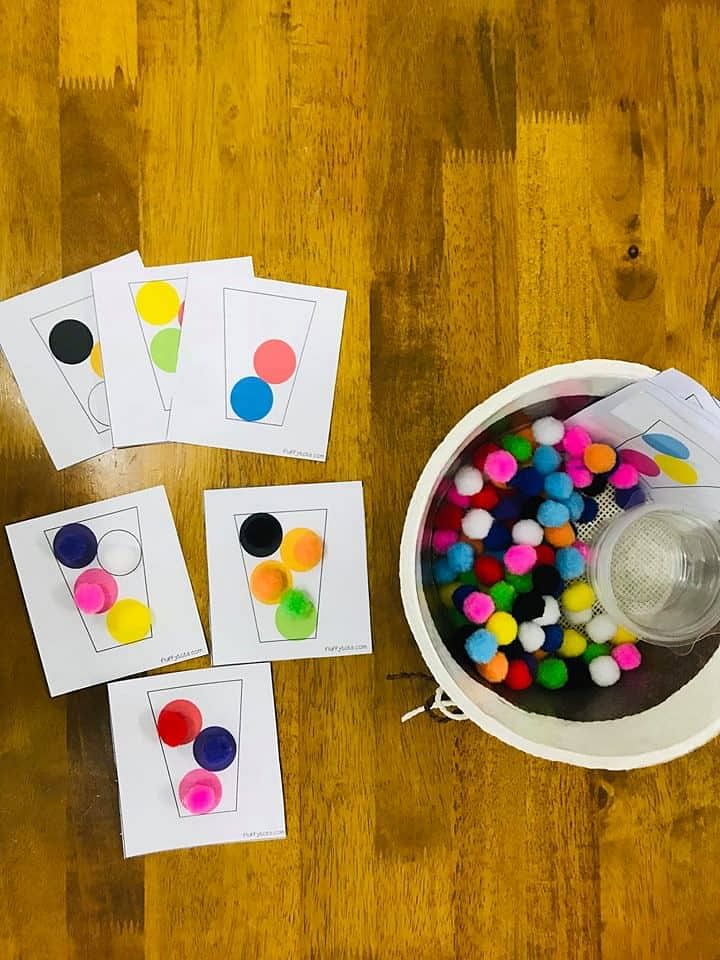 Pompom color sorting