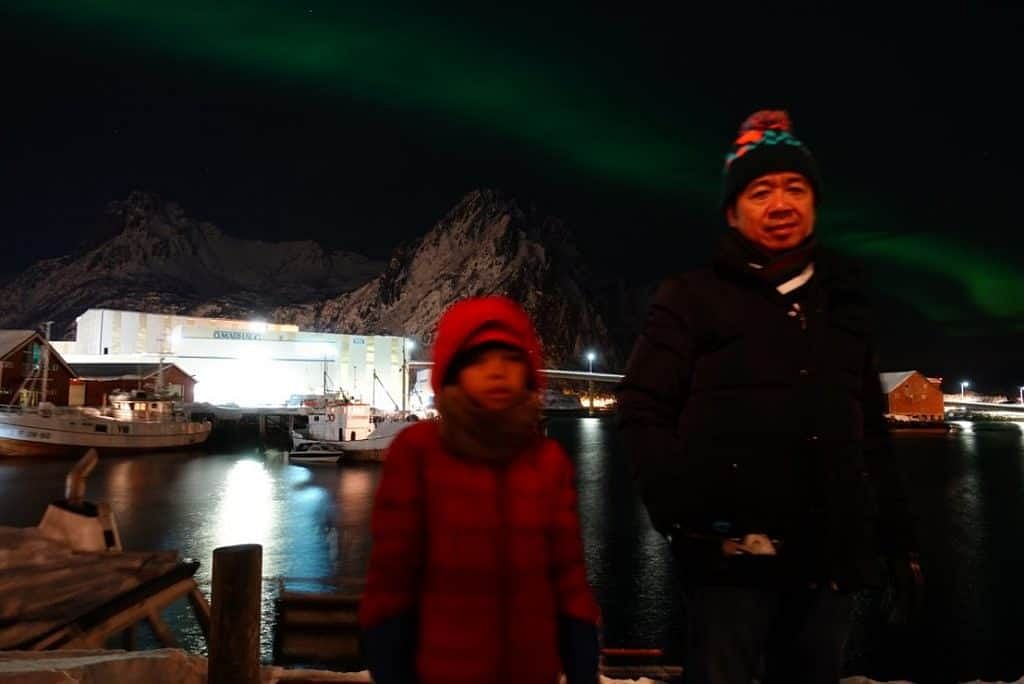 Watching Aurora With Kids From The Warmth of Cabin Hotel 7